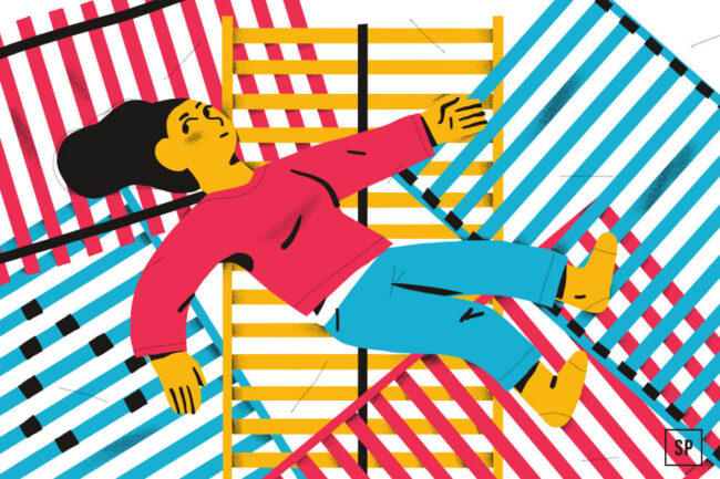 Eine Illustration einer Frau mit dunklem Haar, die einen roten Pullover und eine blaue Hose trägt und entspannt auf einer Matratze liegt, die bunte, sich kreuzende Streifen in Rot, Schwarz und Blau aufweist. Ihre Arme und Beine sind bequem ausgebreitet.