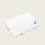 Eine 3D-Illustration einer weißen Klappmatratze/Faltmatratze mit zwei rechteckigen Teilen (Ausschnitt unten links), die vier beschriftete Dimensionen zeigt: a (Höhe), b (Breite), c (Länge) und d (Seitendetail) auf einem hellen Hintergrund.