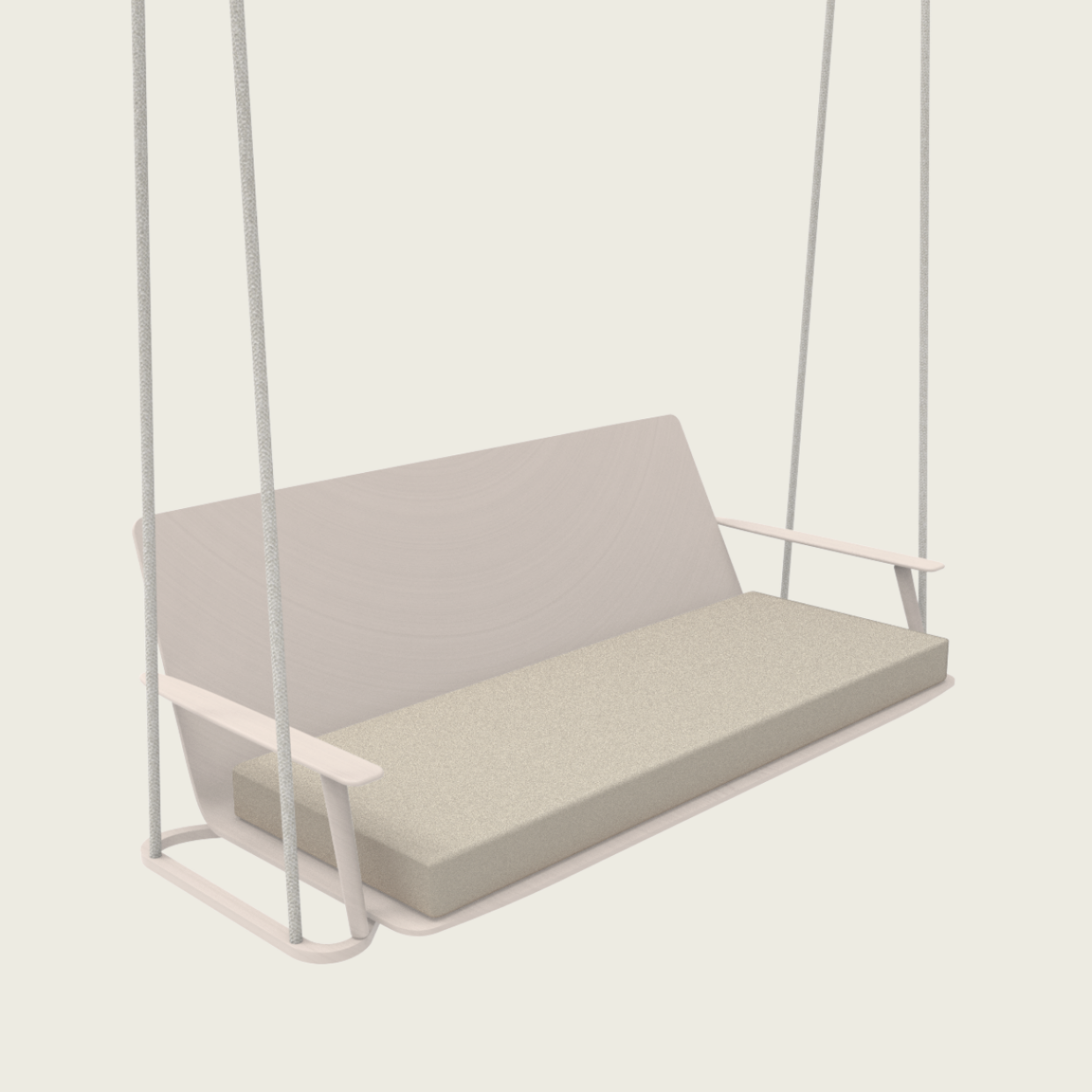 Eine minimalistische Veranda-Schaukel mit hellem Holzrahmen, beigefarbenem gepolstertem Sitz, abgewinkelter Rückenlehne und Armlehnen, aufgehängt an dicken weißen Seilen vor einem schlichten hellen Hintergrund.