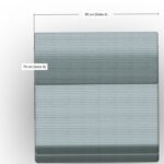 Draufsicht auf eine rechteckige, gefaltete Matratze mit horizontalen Streifen. Ein Etikett gibt die Breite mit 80 cm (Seite A) und die Länge mit 70 cm (Seite B) an. Die Farben sind Grautöne und Blau.
