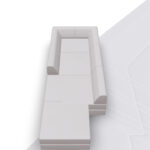 Blick von oben auf ein modernes, hellgraues L-förmiges Sektionssofa, das auf einem hellen, geometrischen Boden steht.